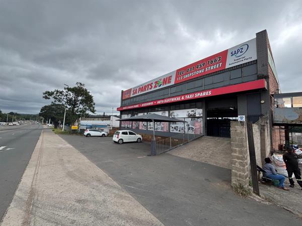 1 175  m² Industrial space