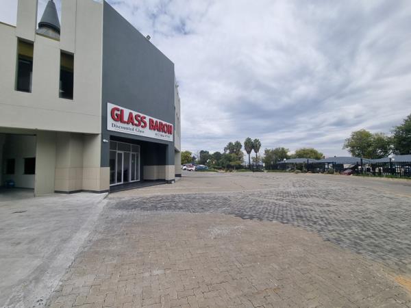 346 m² Retail Space