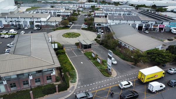 232  m² Commercial space