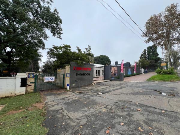 181  m² Commercial space