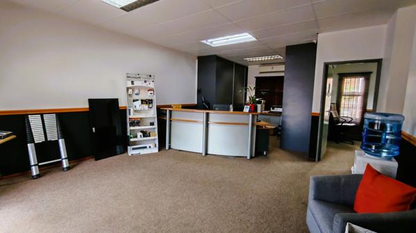 120  m² Commercial space