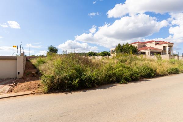 1 336 m² Land
