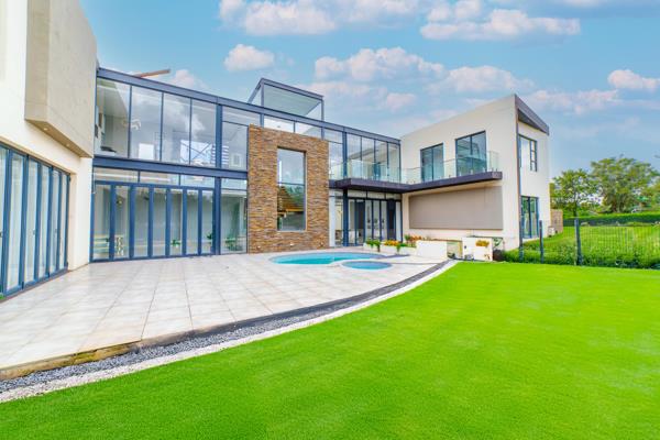 6 Bedroom House