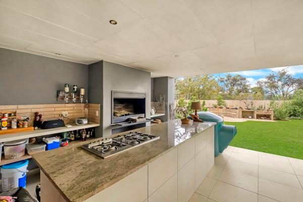 6 Bedroom House