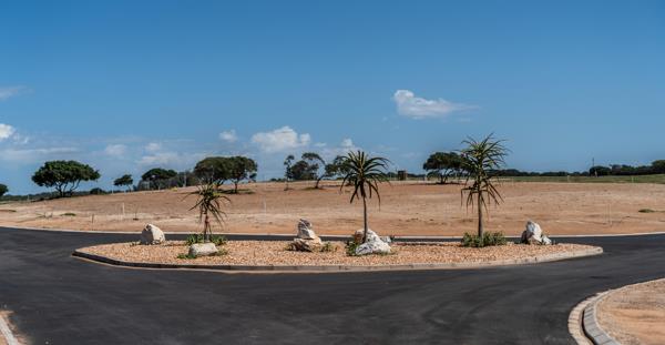 708 m² Land