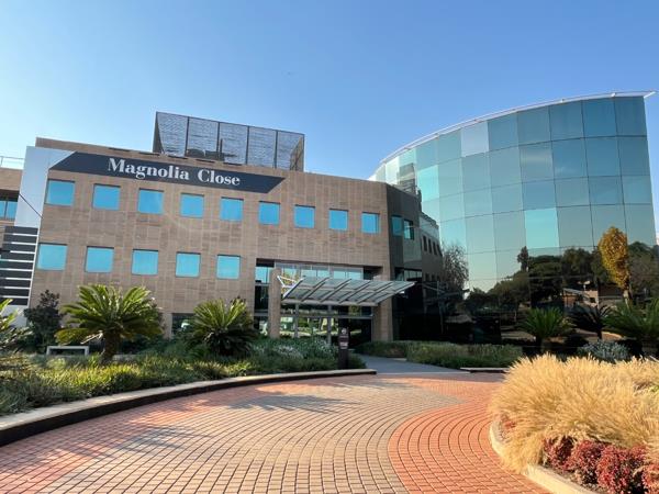 2 054 m² Commercial space