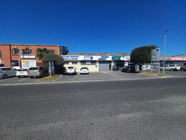 330  m² Industrial space