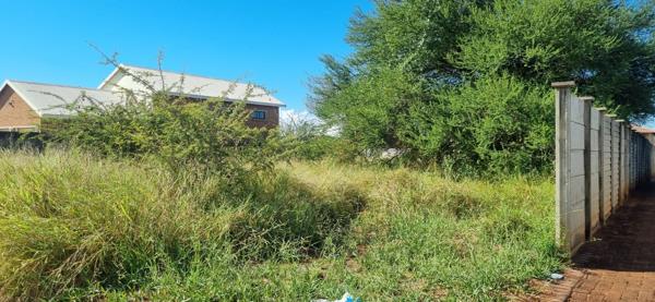 794 m² Land