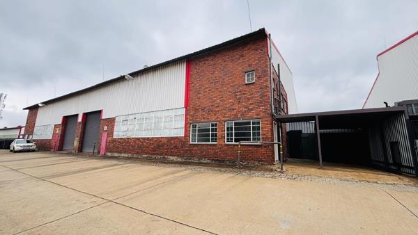 406  m² Industrial space