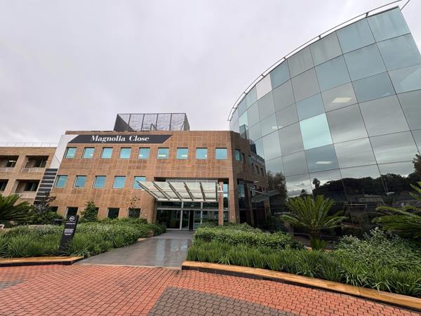 2 054 m² Commercial space