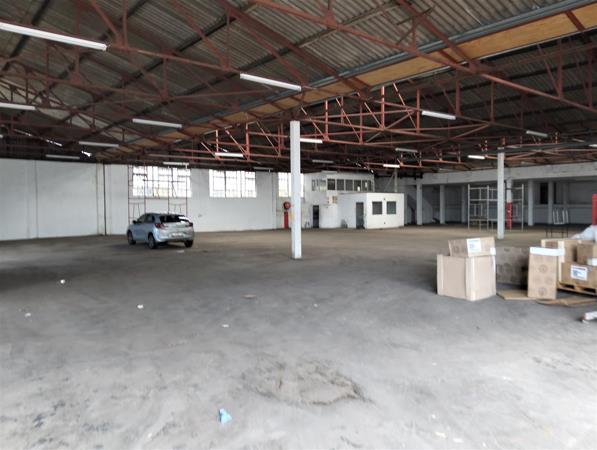 1 727  m² Industrial space