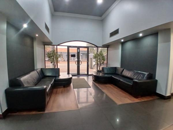 283  m² Commercial space