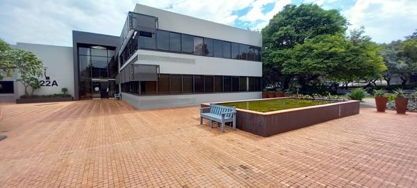 396  m² Commercial space