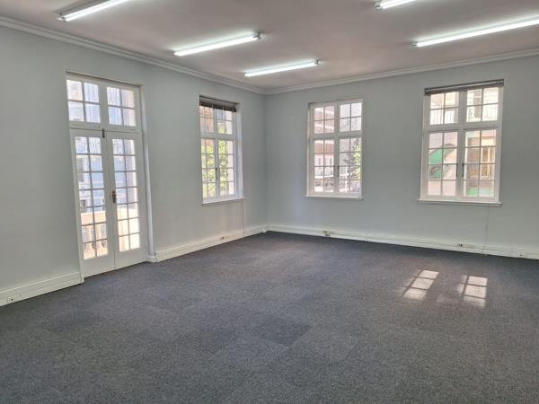 240  m² Commercial space