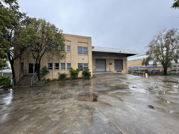 1 235  m² Industrial space