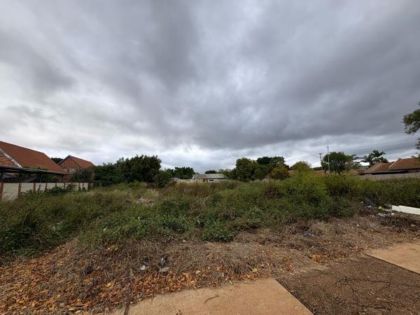 1 914 m² Land