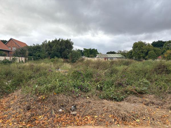 1 914 m² Land