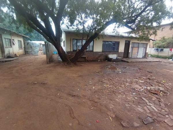 714 m² Land