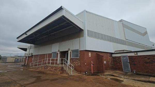 1 490 m² Industrial space