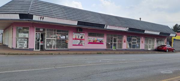 365  m² Retail Space