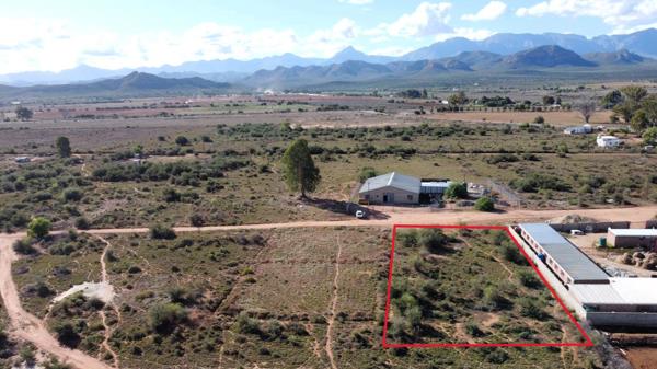 1 519 m² Land
