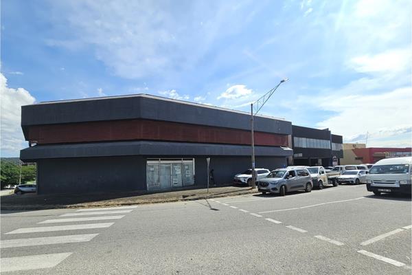 2 666  m² Retail Space