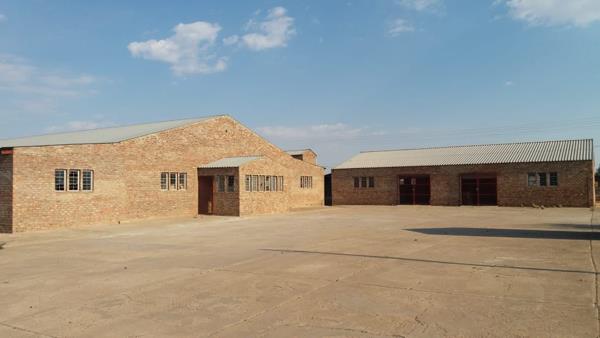 1 324  m² Commercial space