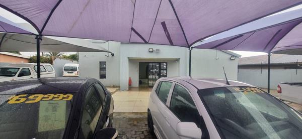 100 m² Commercial space