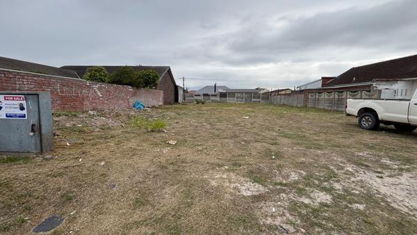 628 m² Land