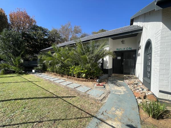 251  m² Commercial space