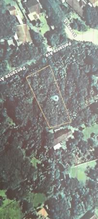 1 105 m² Land