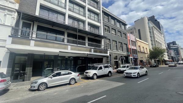 328  m² Commercial space