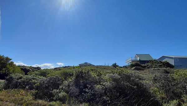 800 m² Land