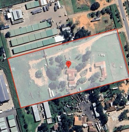 2 600 m² Land