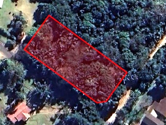 1 980 m² Land