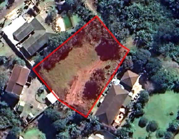 2 085 m² Land