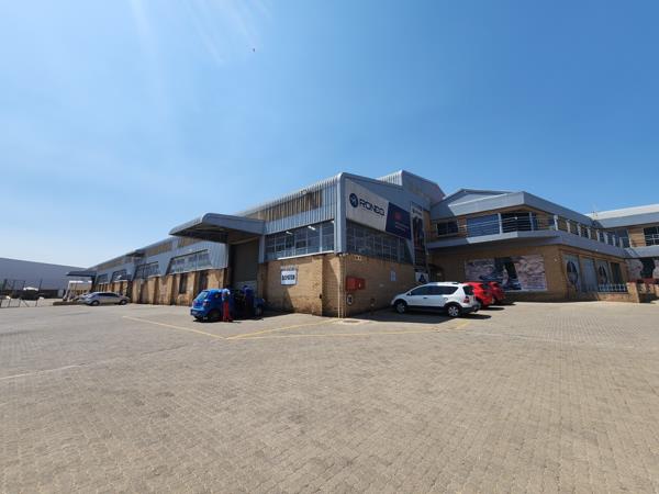 8 120 m² Industrial space
