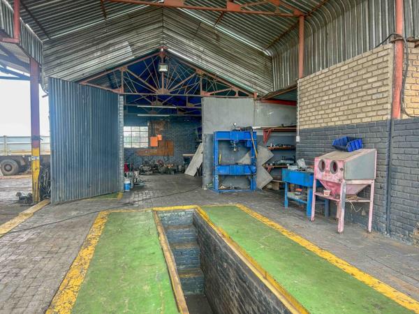 430  m² Commercial space