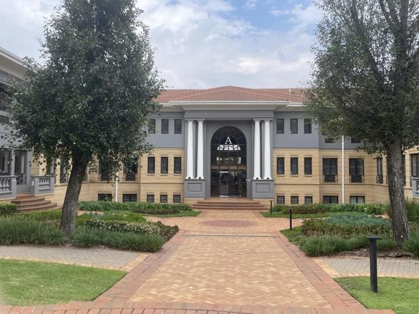 316  m² Commercial space