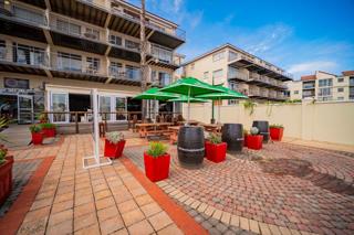 255  m² Retail Space