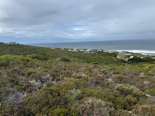 3 084 m² Land