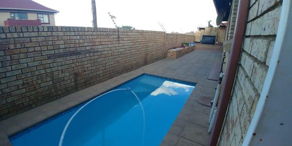 3 Bedroom Simplex
