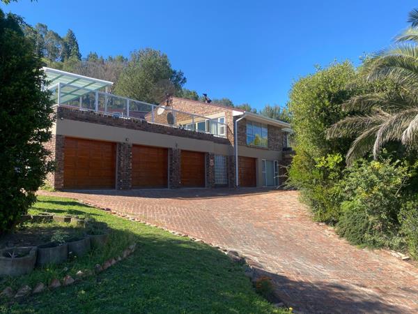 6 Bedroom House