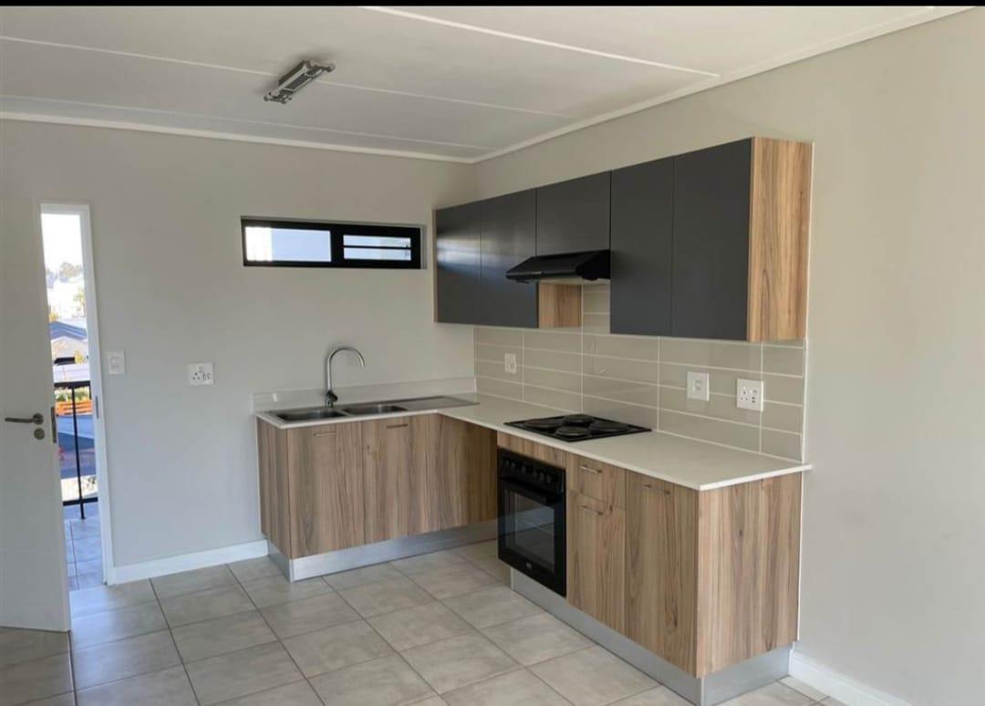 3 Bedroom Apartment in Linbro Park