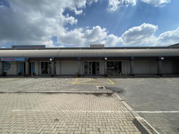 1 000  m² Commercial space