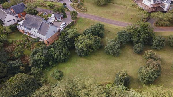 1 096 m² Land