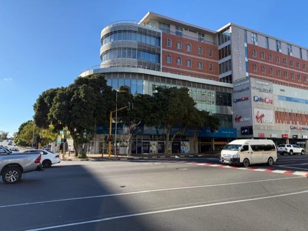 85 m² Retail Space