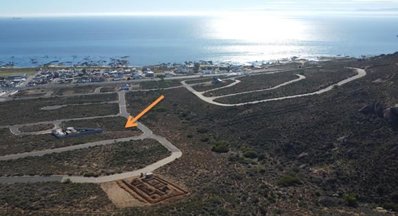 472 m² Land