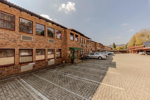 115  m² Commercial space