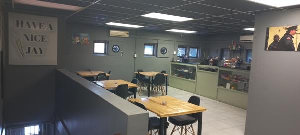 200  m² Commercial space